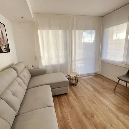 Luxurious 3-bedroom With Pool Near * Lloret de Mar