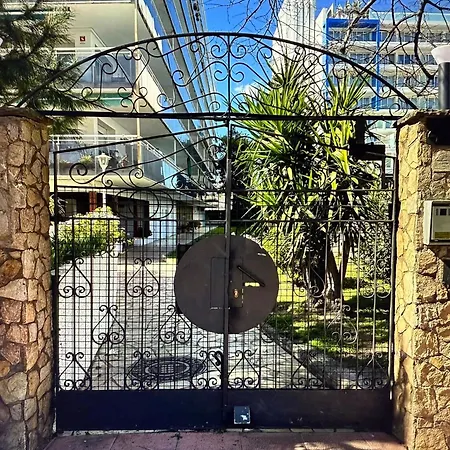 Apartament Luxurious 3-bedroom With Pool Near Lloret de Mar