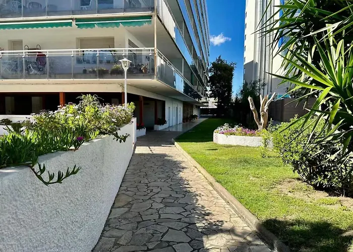 公寓 Lux 3-bedroom In The Center 滨海略雷特